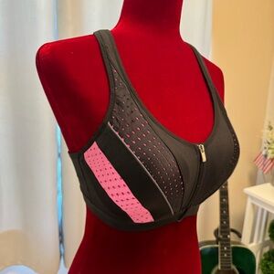 Victoria’s Secret Sport Bra 36B